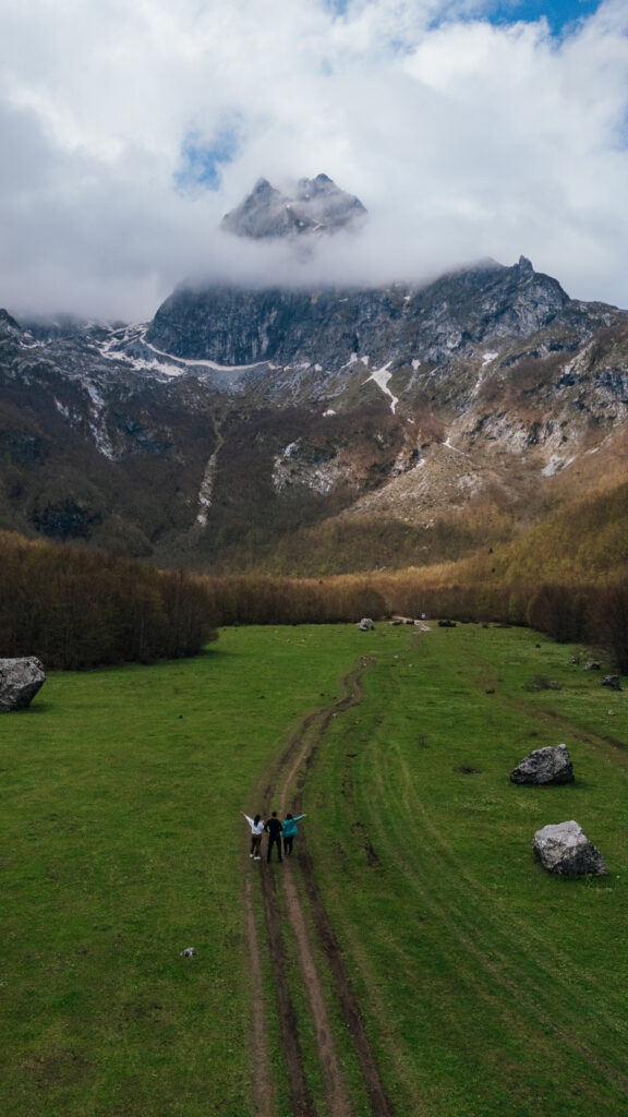 Czranogóra samochodem -  Dolina Grebaje 