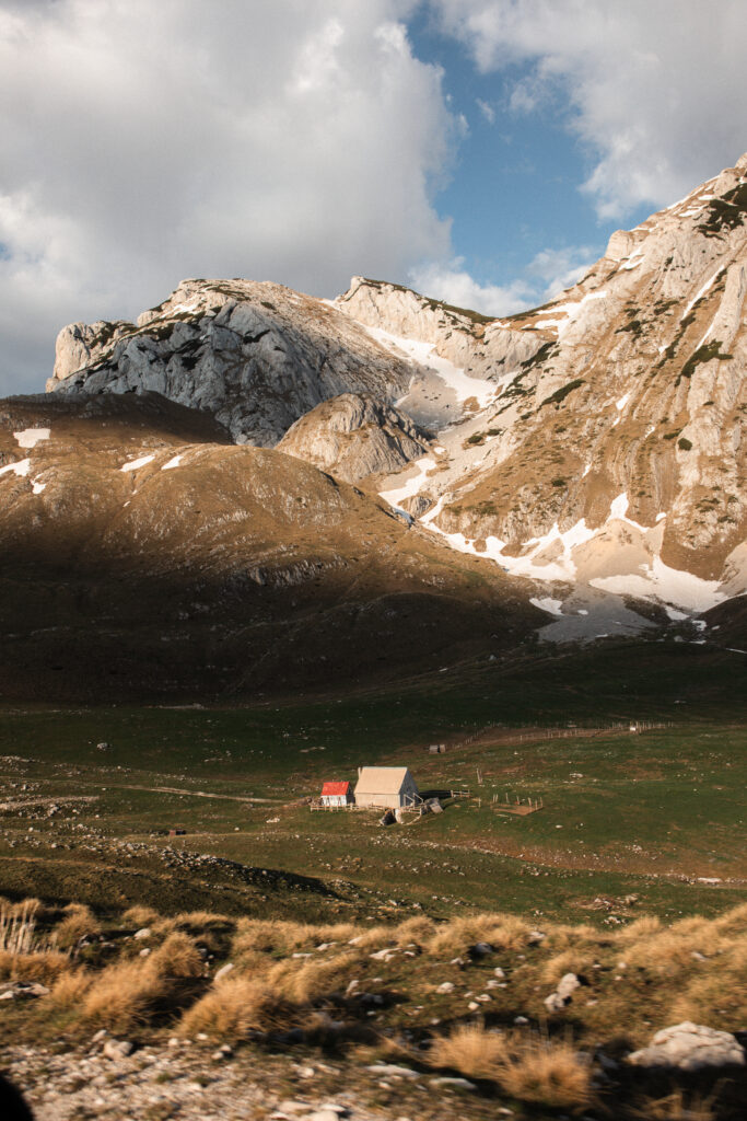 P14 - Czarnogóra samochodem